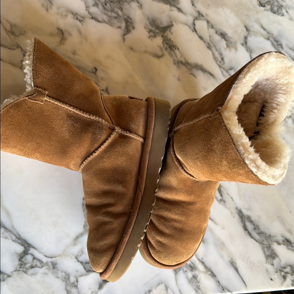UGG Constantine Chestnut Boot with Plush Lining Women’s size 6 - Picture 12 of 13